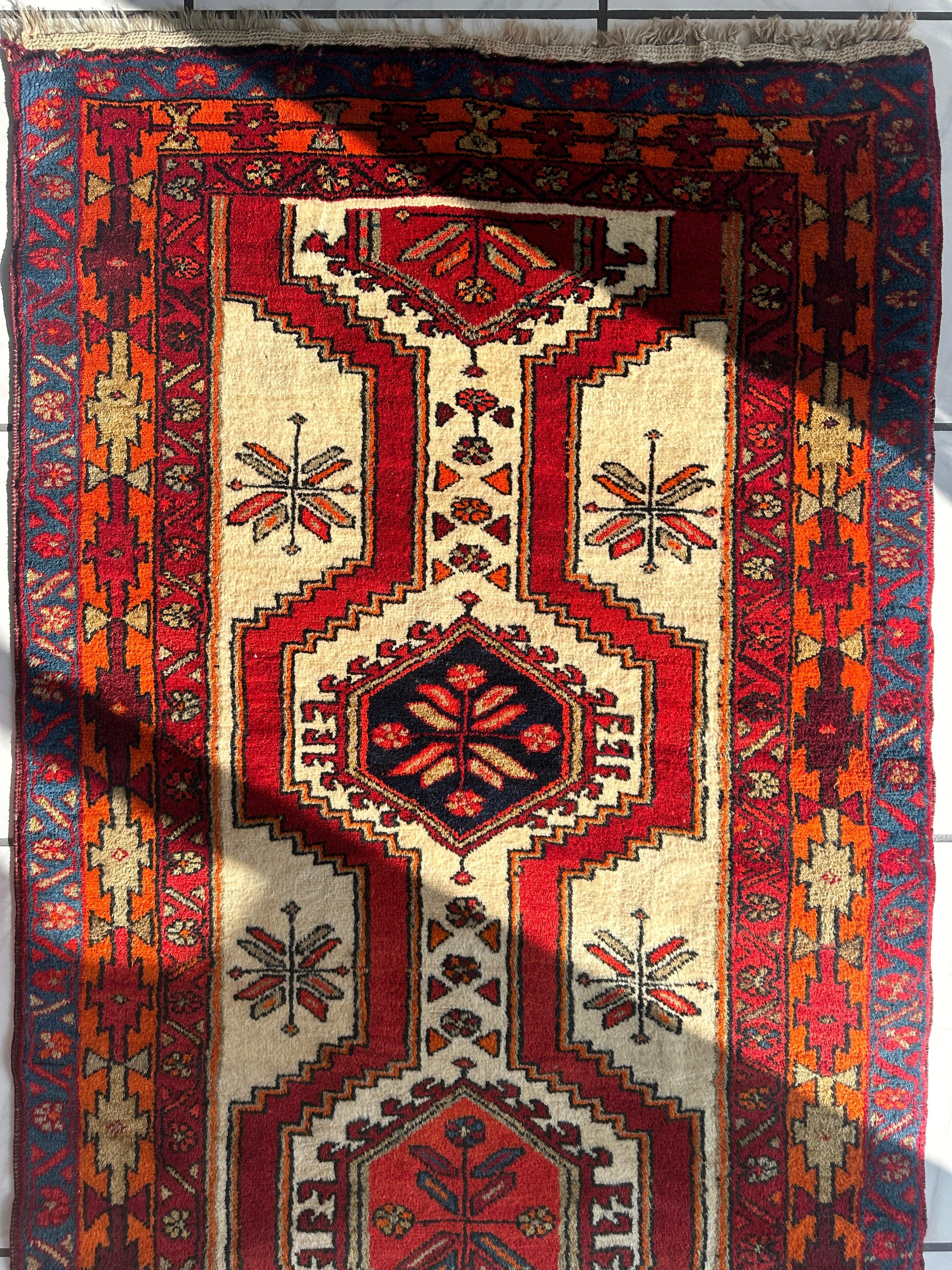 Persian Meshgi Wool Runner 3’6” x 9’10” - Image 4