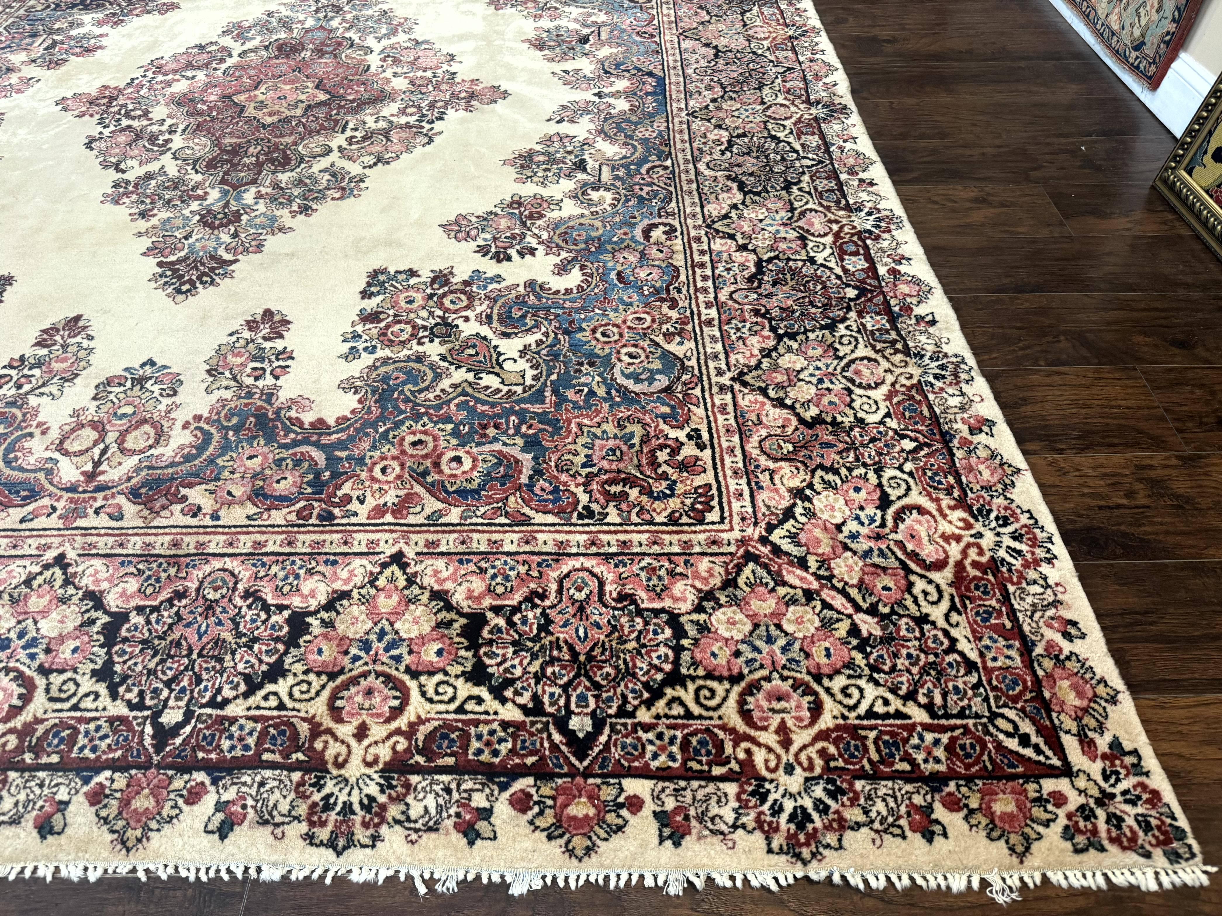 Persian Sarouk Rug 9x12, Ivory & Blue, Semi Open Field - Image 9