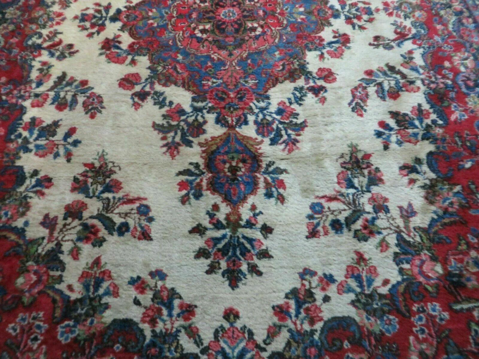 Persian Sarouk Rug 9x12 - Semi Open Field Medallion Carpet - Image 5