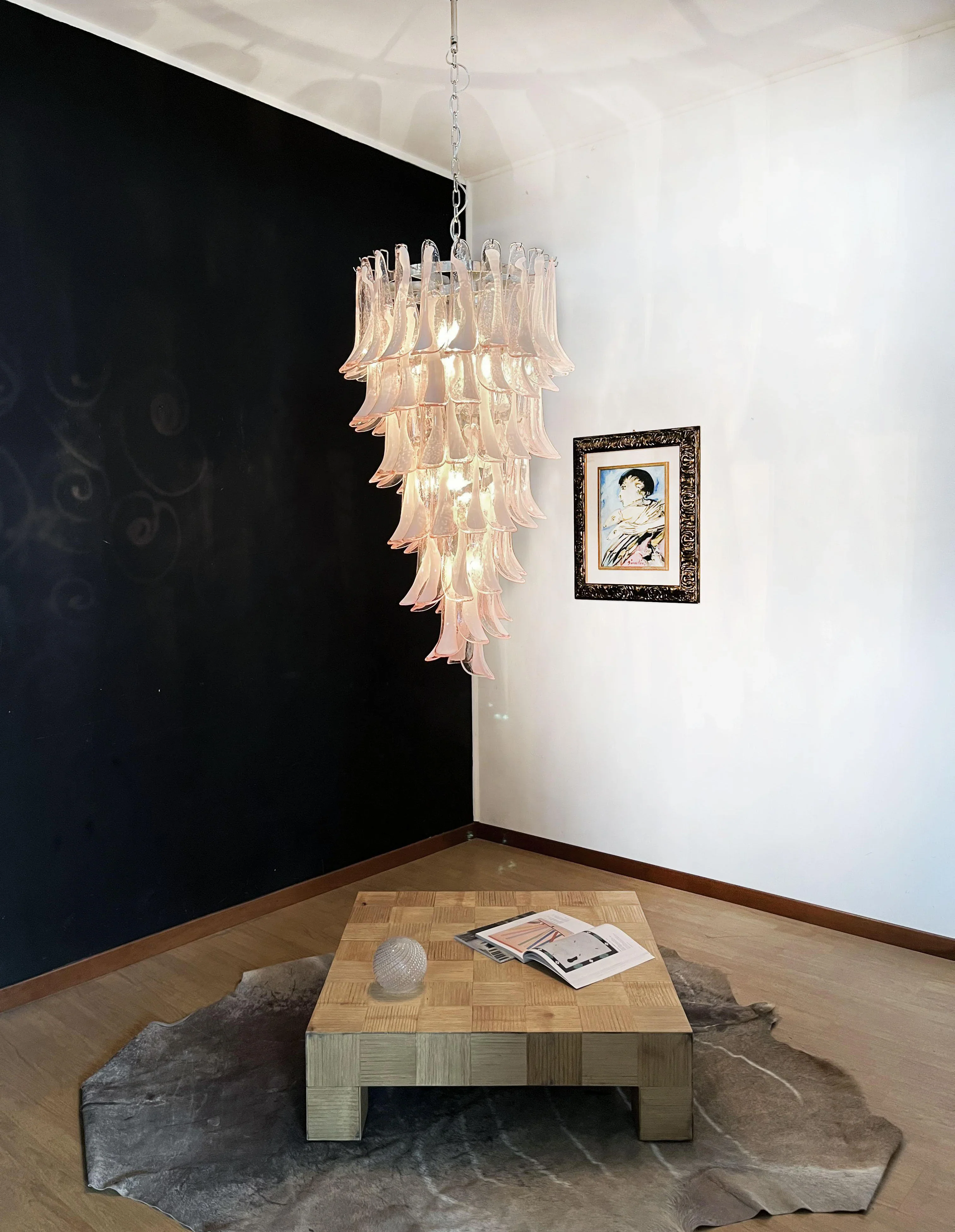 Petals Spiral Murano Pink Chandelier - Image 3