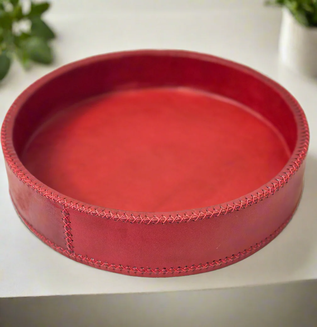 Piki | 8.5" Cedar Wood + Leather Round Tray - Image 7