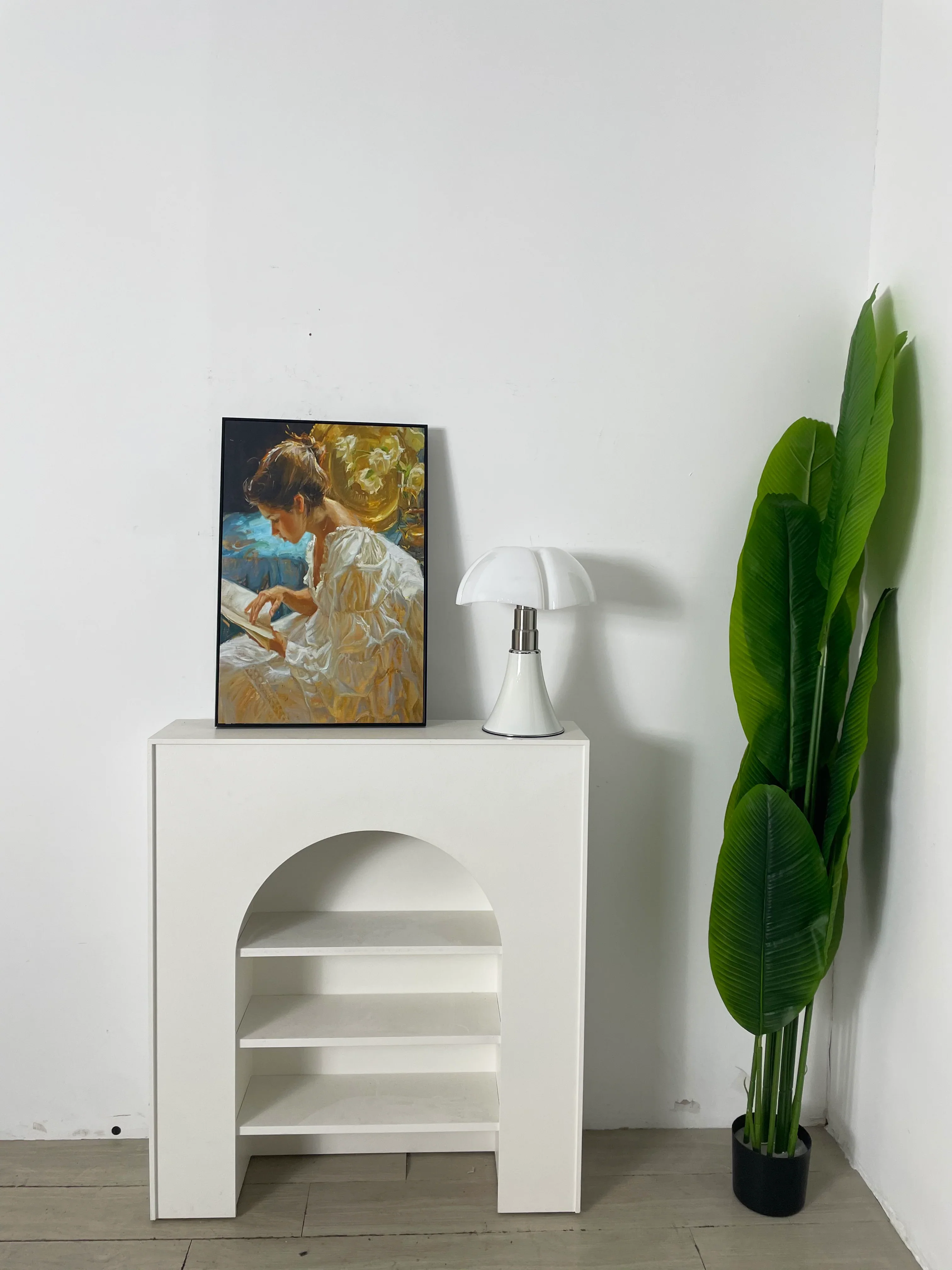 Pipistrello Acrylic Table Lamp - Image 22