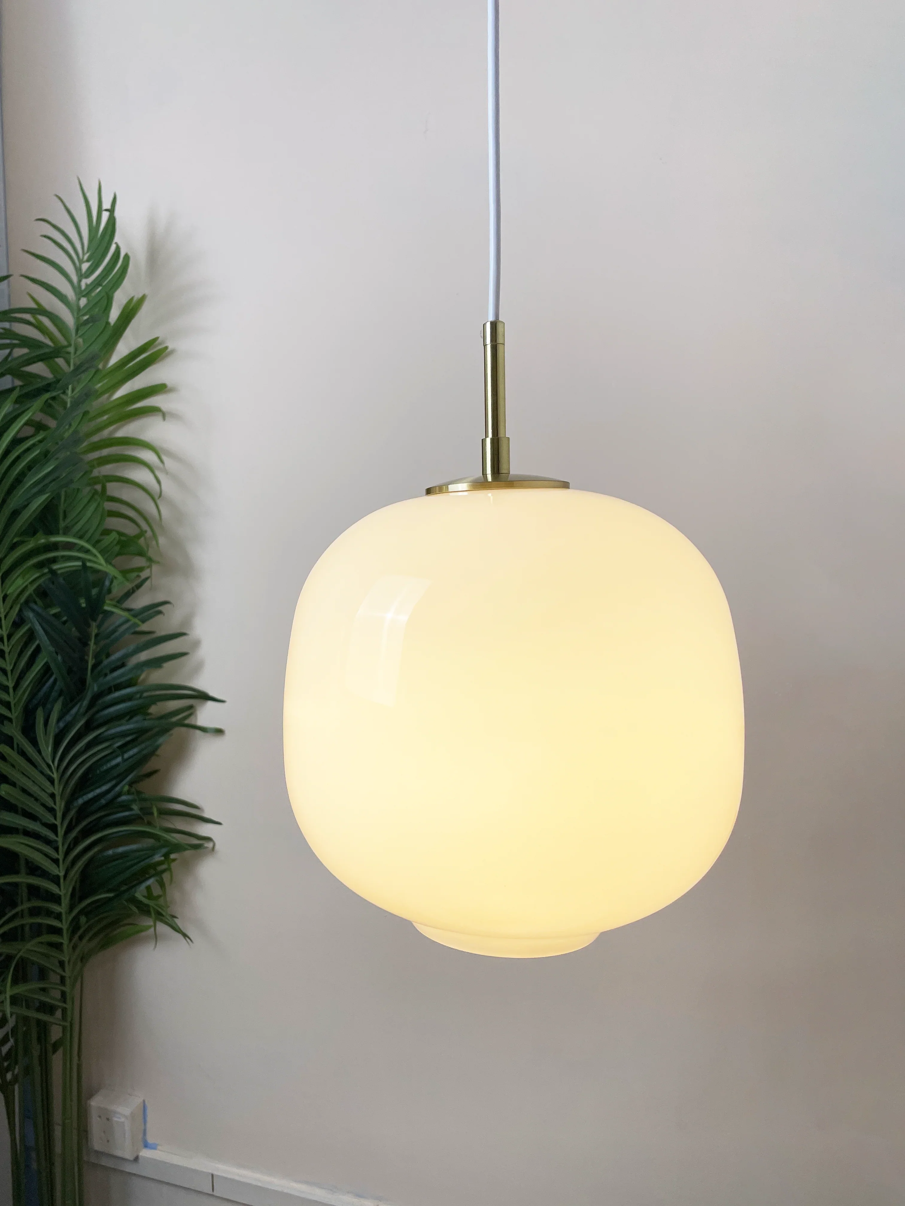 Radiohus Glass Pendant Lamp - Image 12