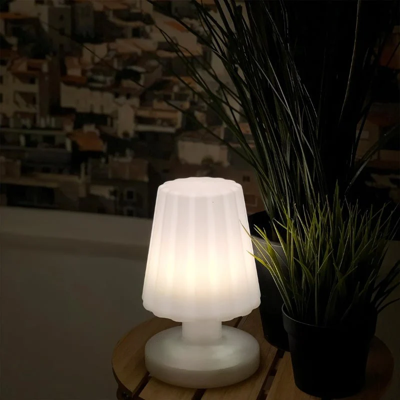 Raveza Table Lamp - Image 7