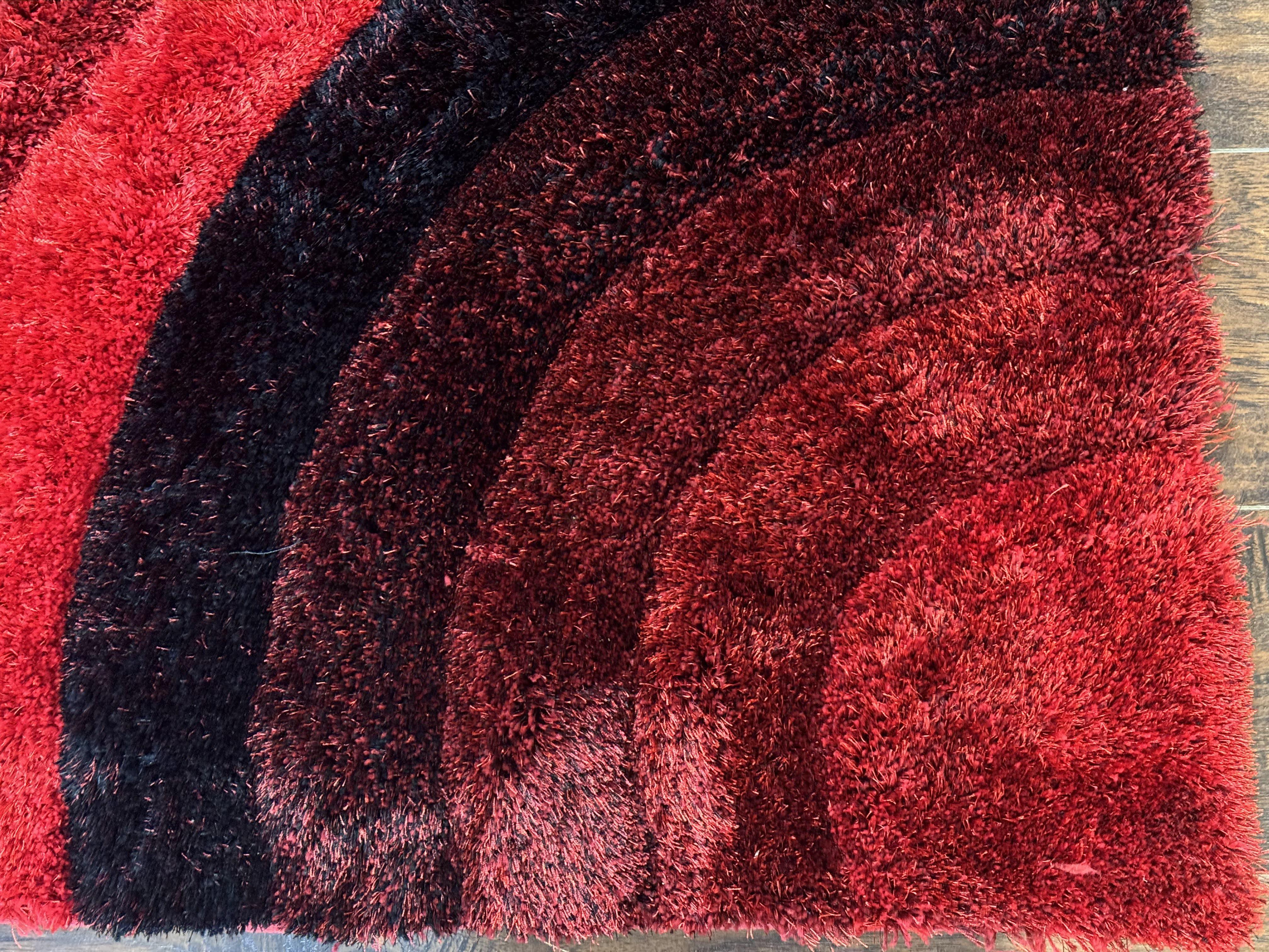 Red and Black Shag Rug 5x7, Pair A - Image 9