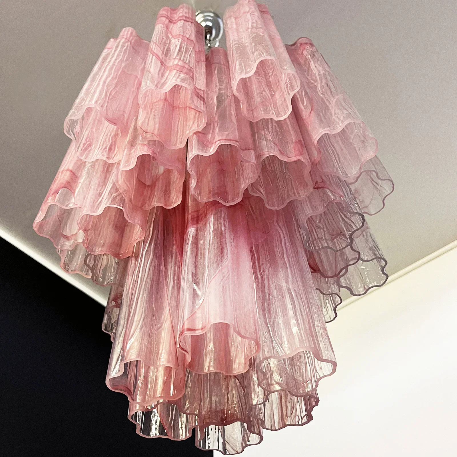 Red Cloud-Patterned Glass Chandelier - Image 14