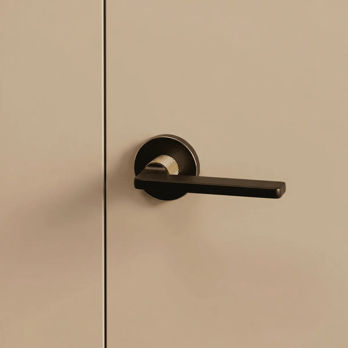 Sabaat Handle and Lock - Image 9