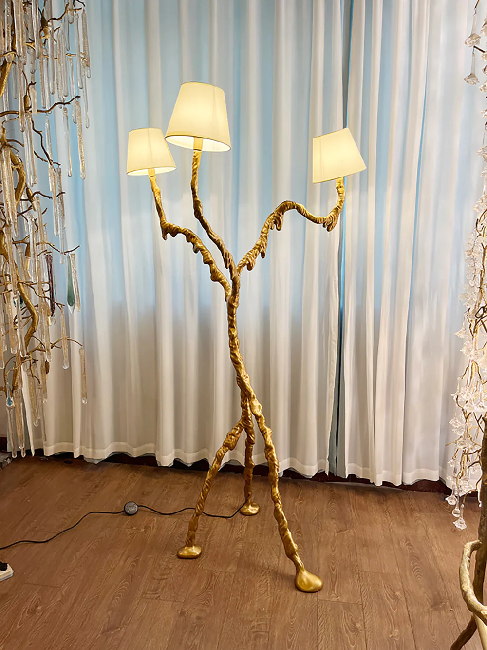 Sculpture Ines Floor Lamp - Image 8