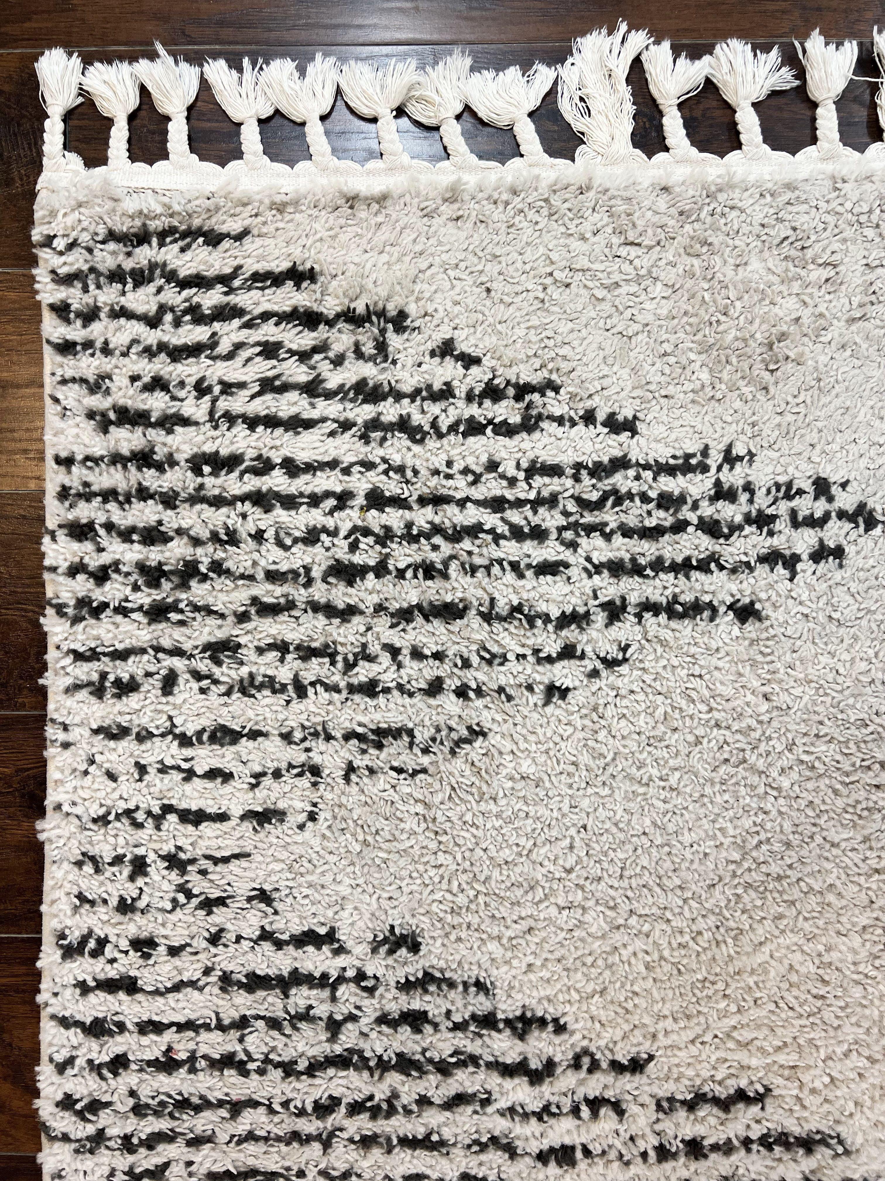 Shag Rug 5x8, Off White and Black Modern Contemporary Shag Area Rug, Moroccan Style Rug 5 x 8 ft, Medium Sized Rug, nuLoom Rug - Image 6