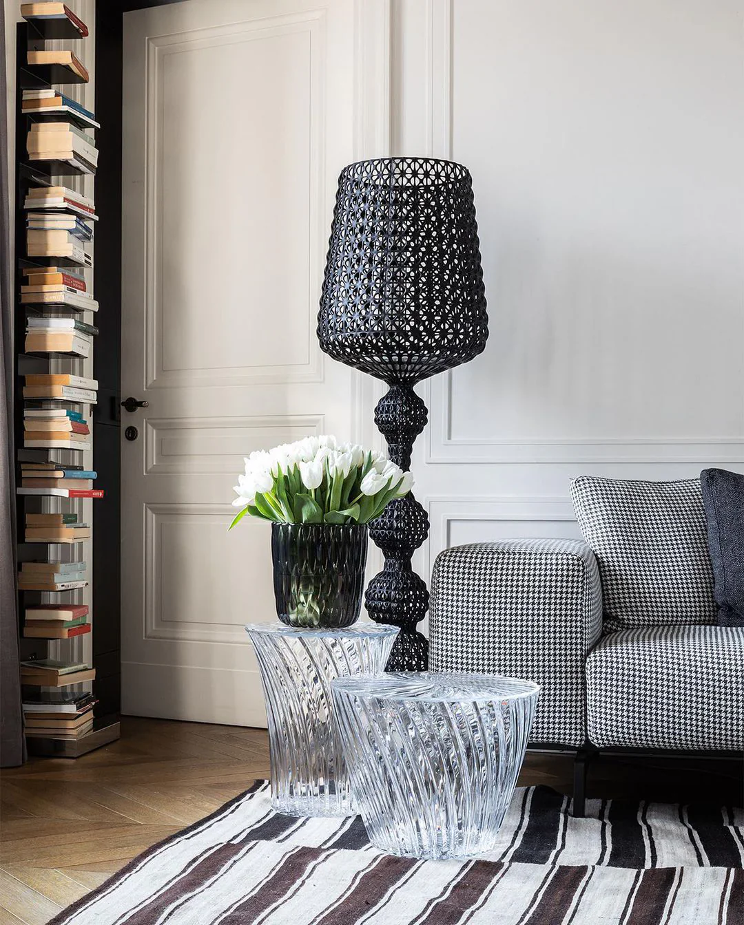 Simple Kabuki Acrylic Floor Lamp - Image 6
