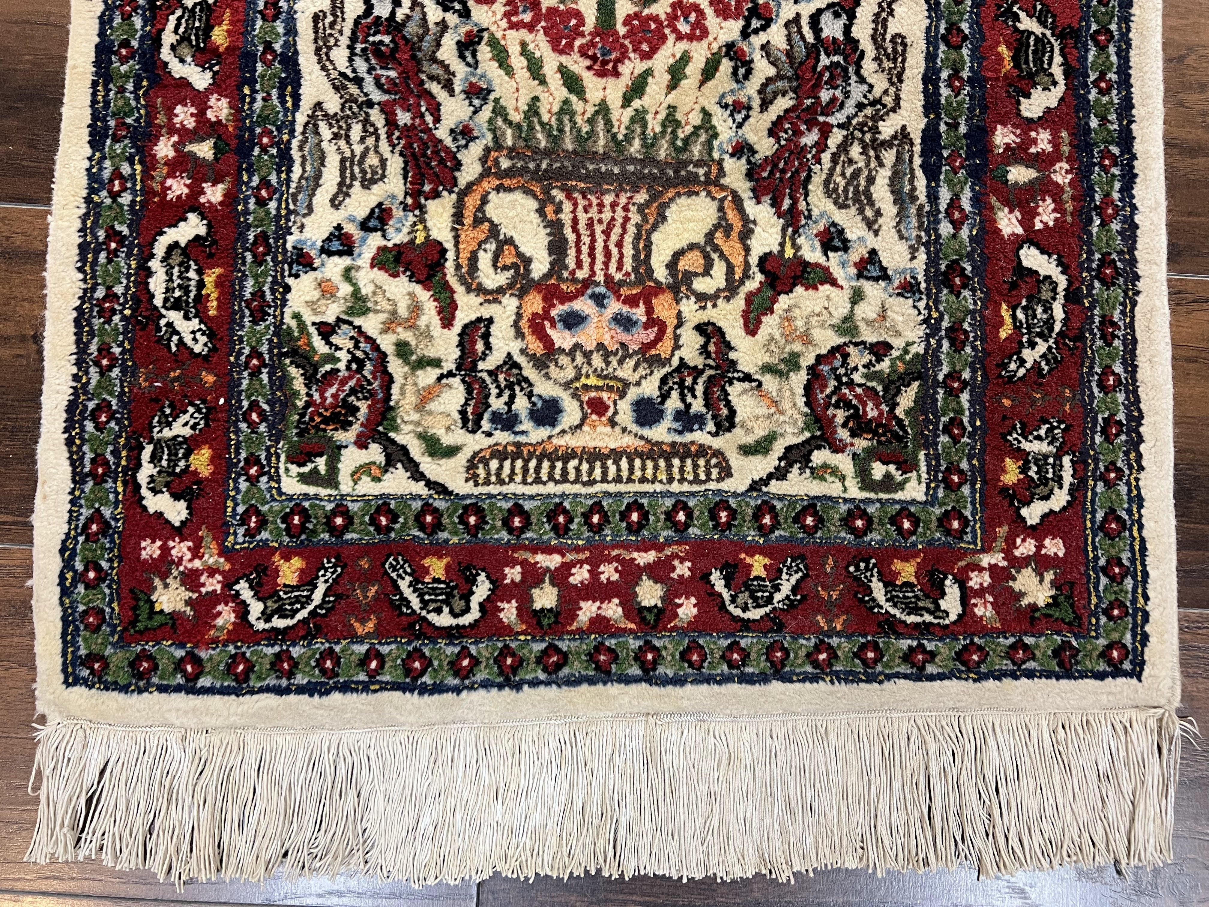Small Indo Persian Rug 2x3 ft, Wool with Silk Highlights, Animal Pictorials, Birds - Image 5