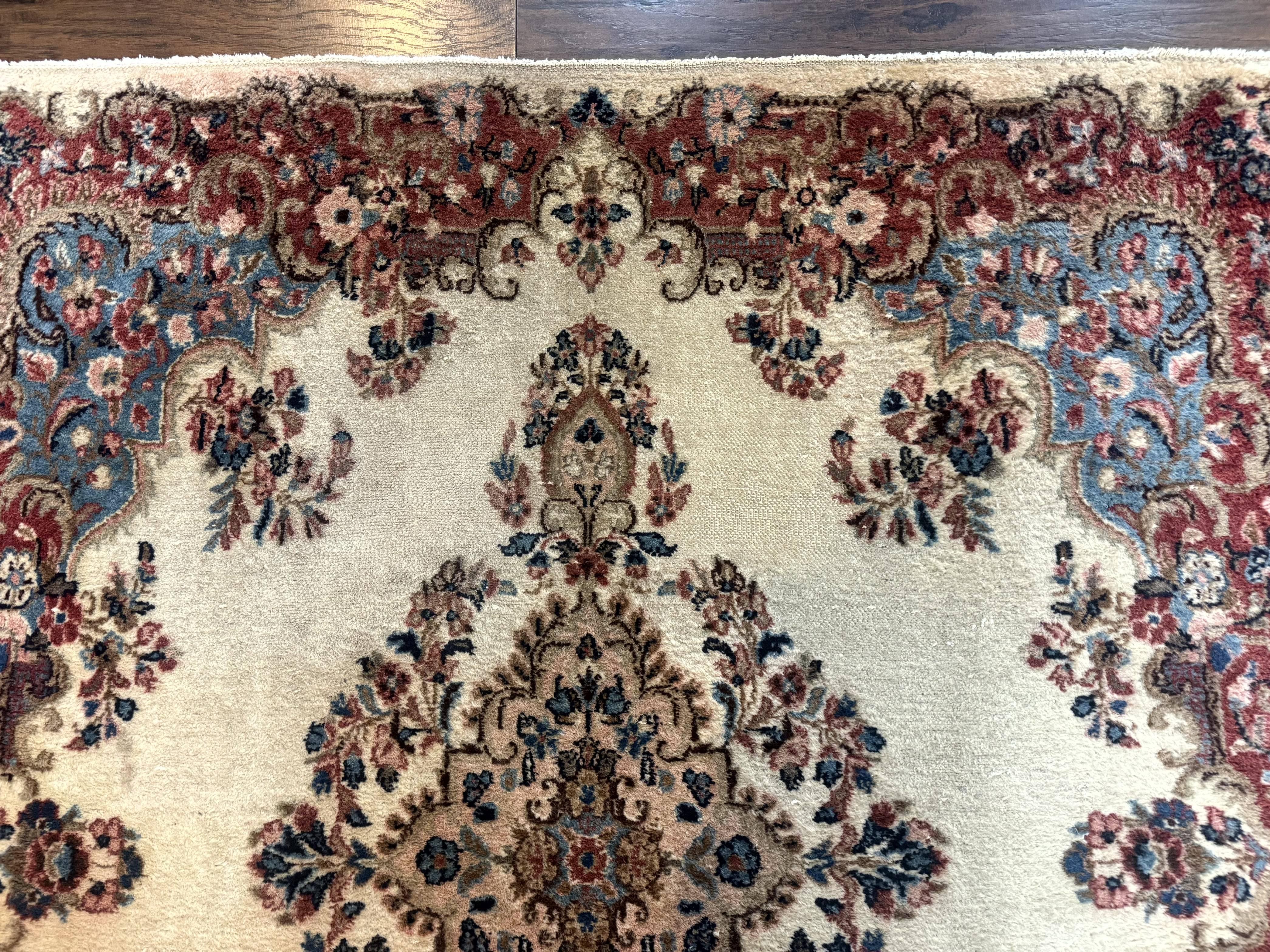 Square Persian Kerman Rug, Beige/Cream and Light Blue, Traditional Persian Rug, 5.5 x 5.5 ft - Image 5