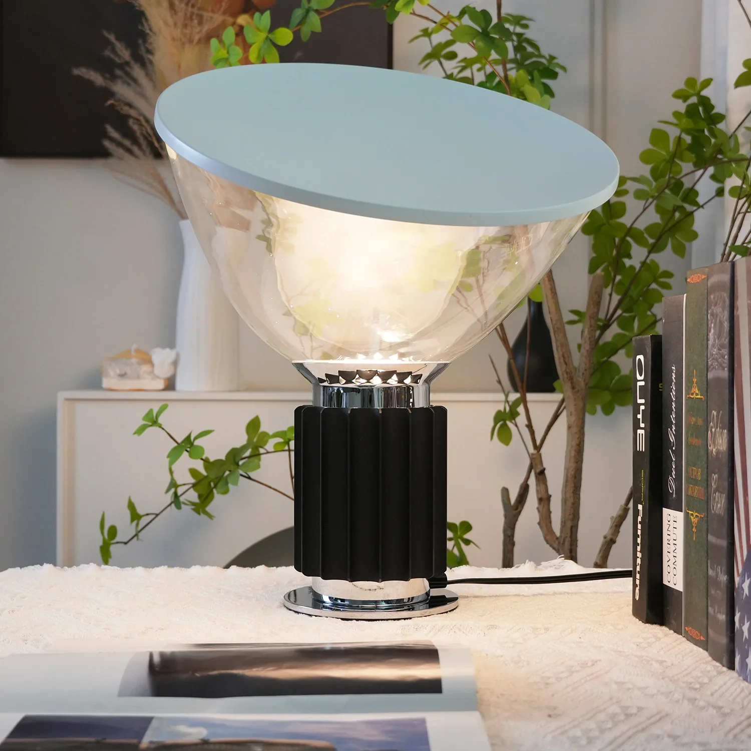 Taccia Glass Table Lamp - Image 18