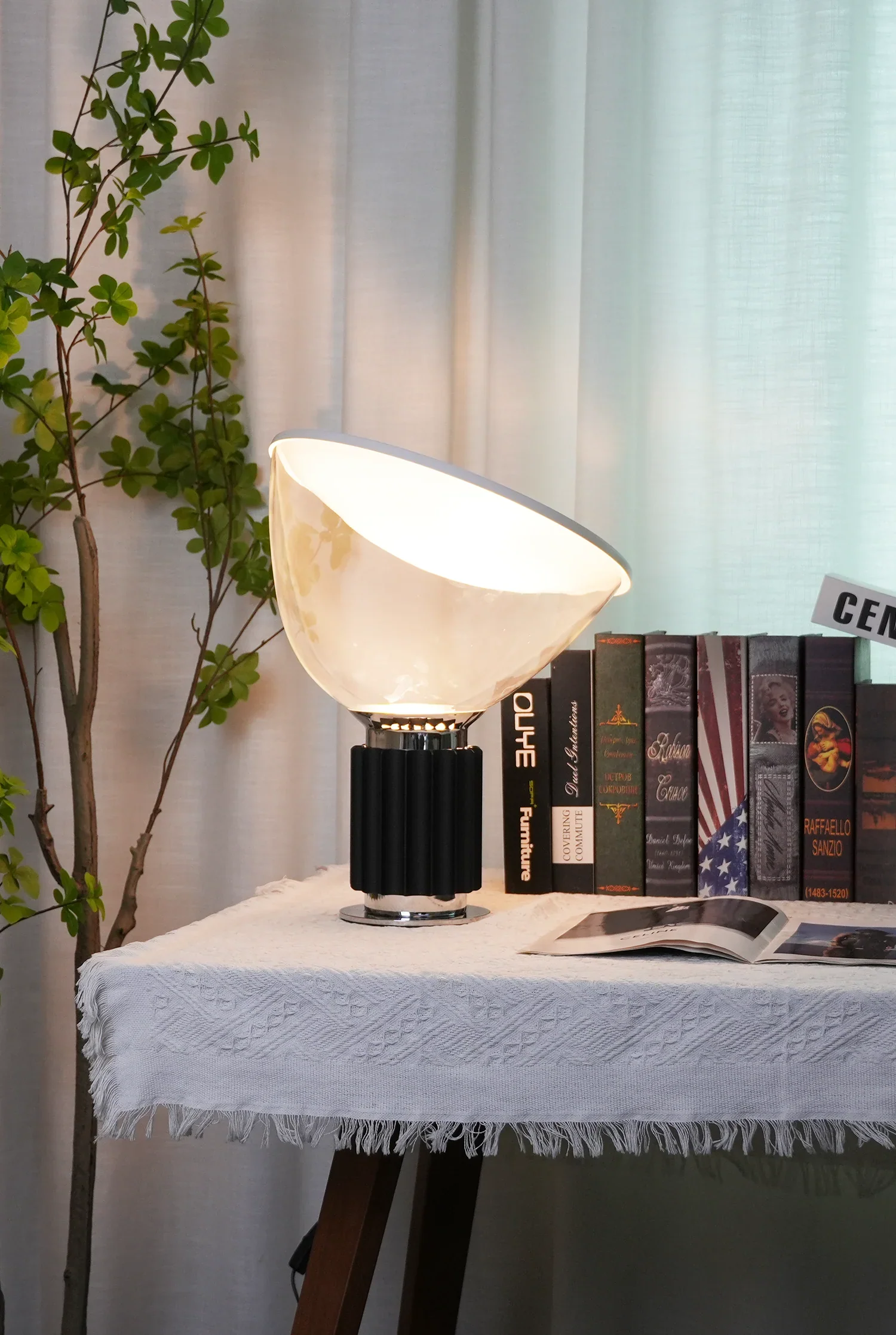 Taccia Glass Table Lamp - Image 24