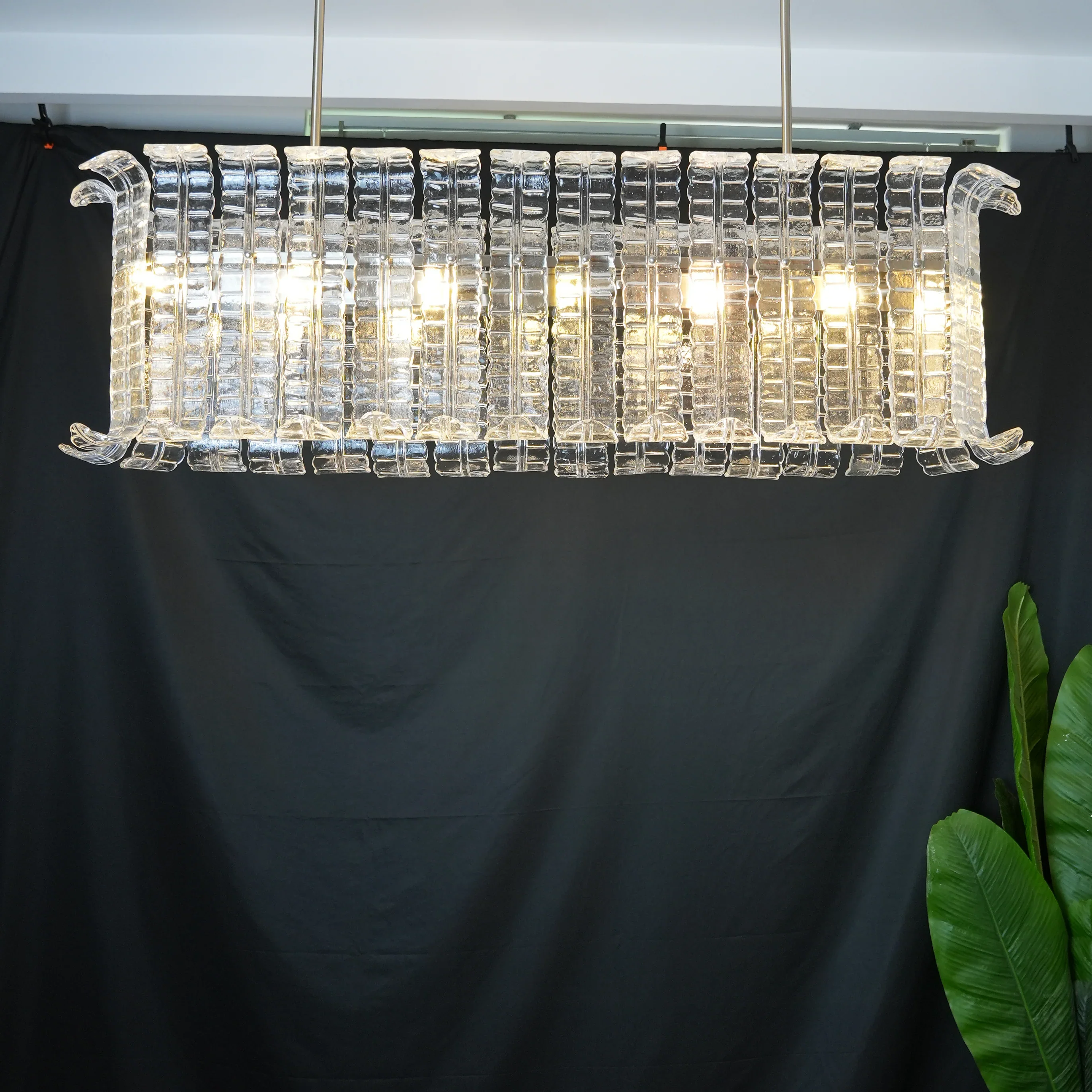 Transparent Murano Leaf Shaped Chandelier - Image 5