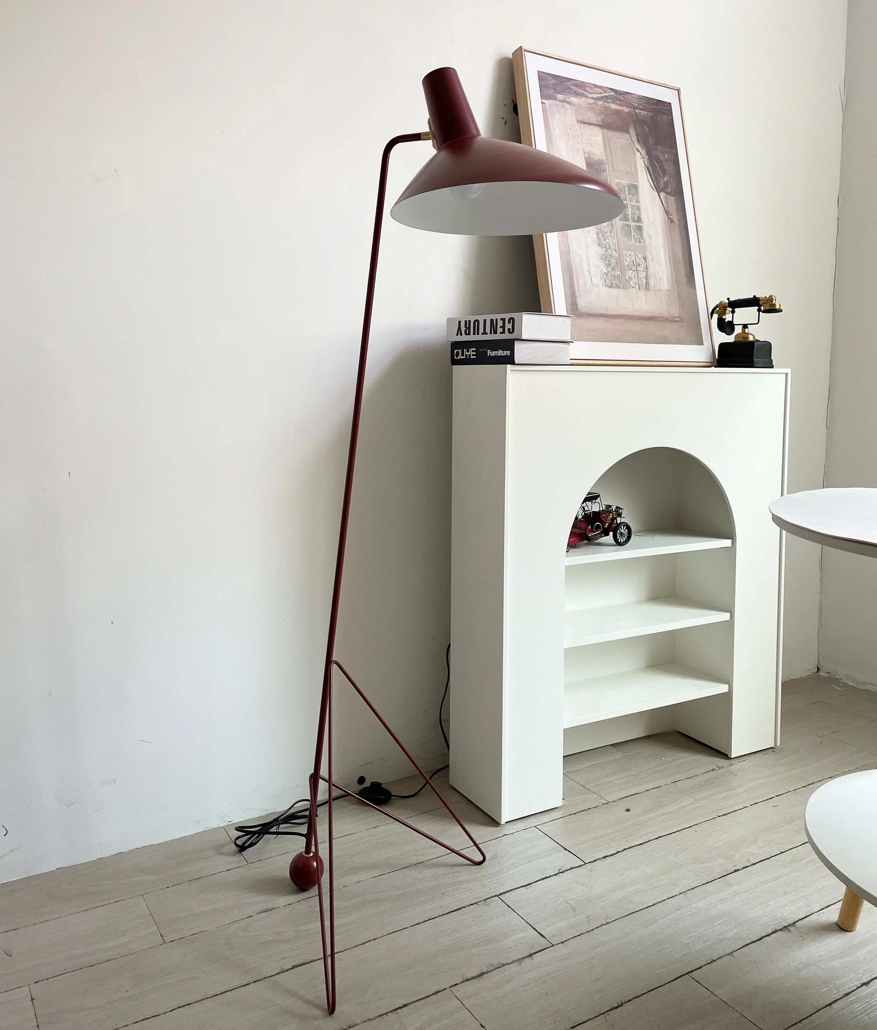 Tripod HM8 Floor Lamp - Image 21