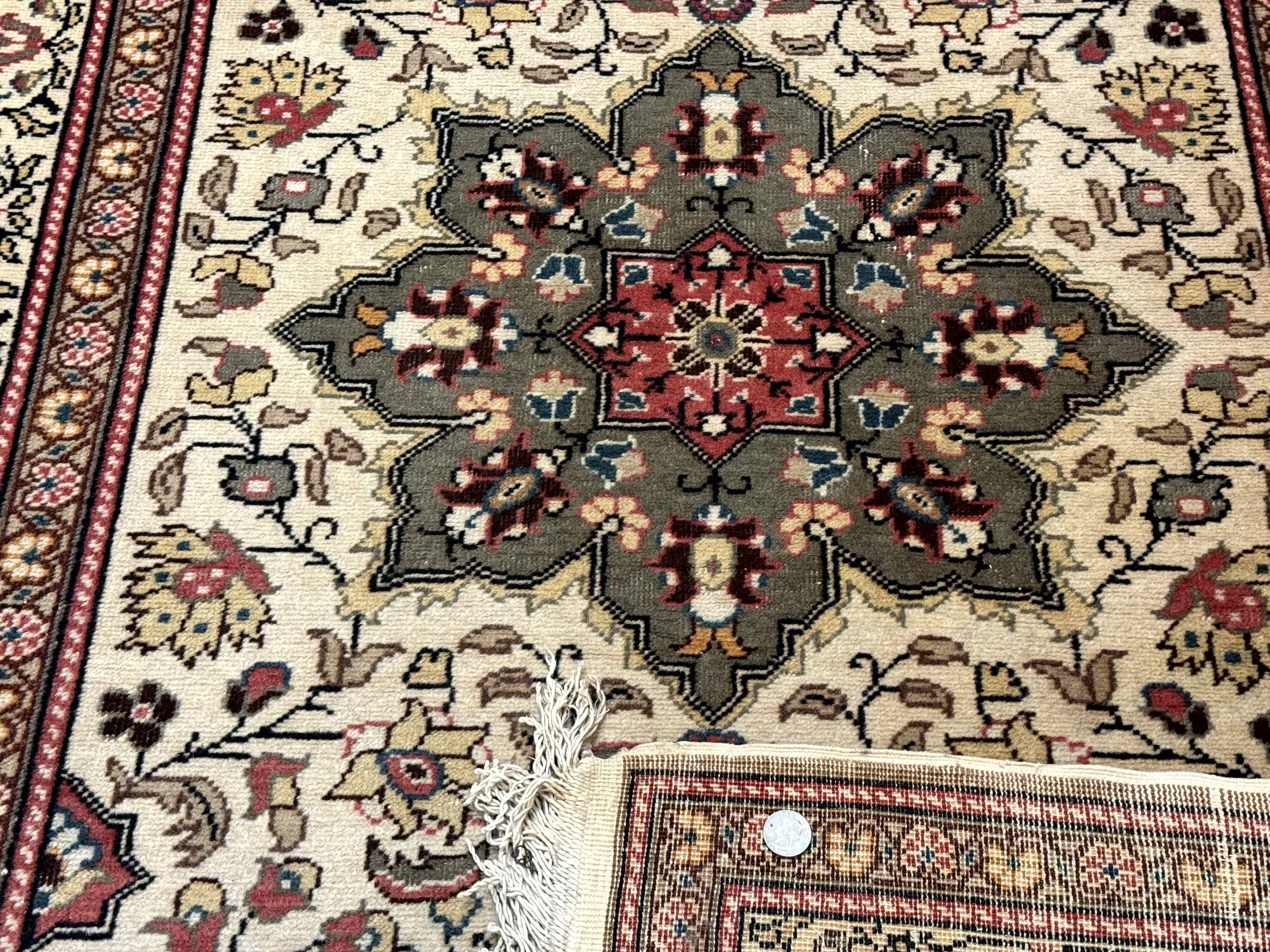 Turkish Sivas Rug 4x6, Floral Medallion, Beige Pink-Red Green, Handmade - Image 10
