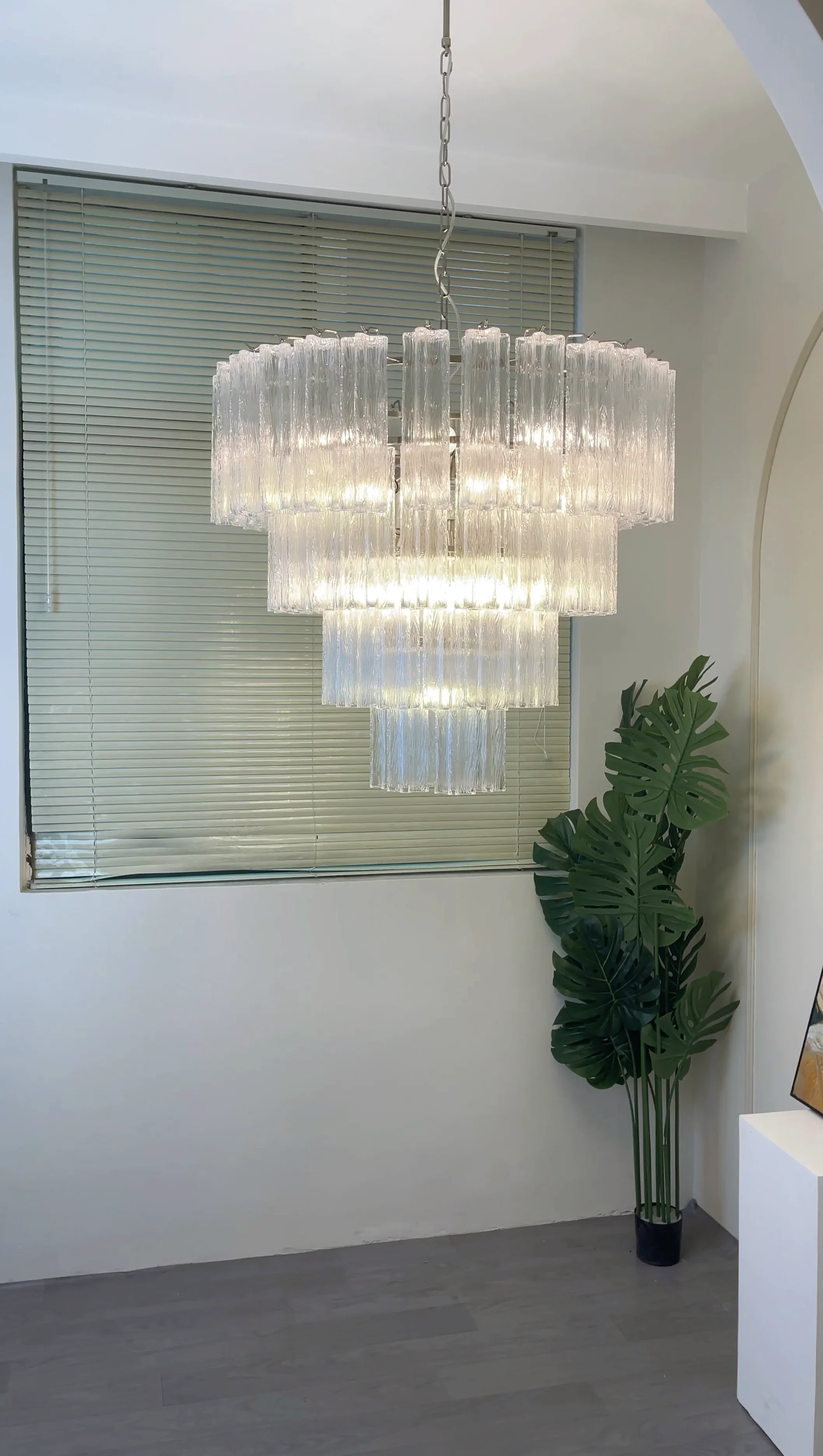 Vintage Murano Transparent Glass Chandelier - Image 4