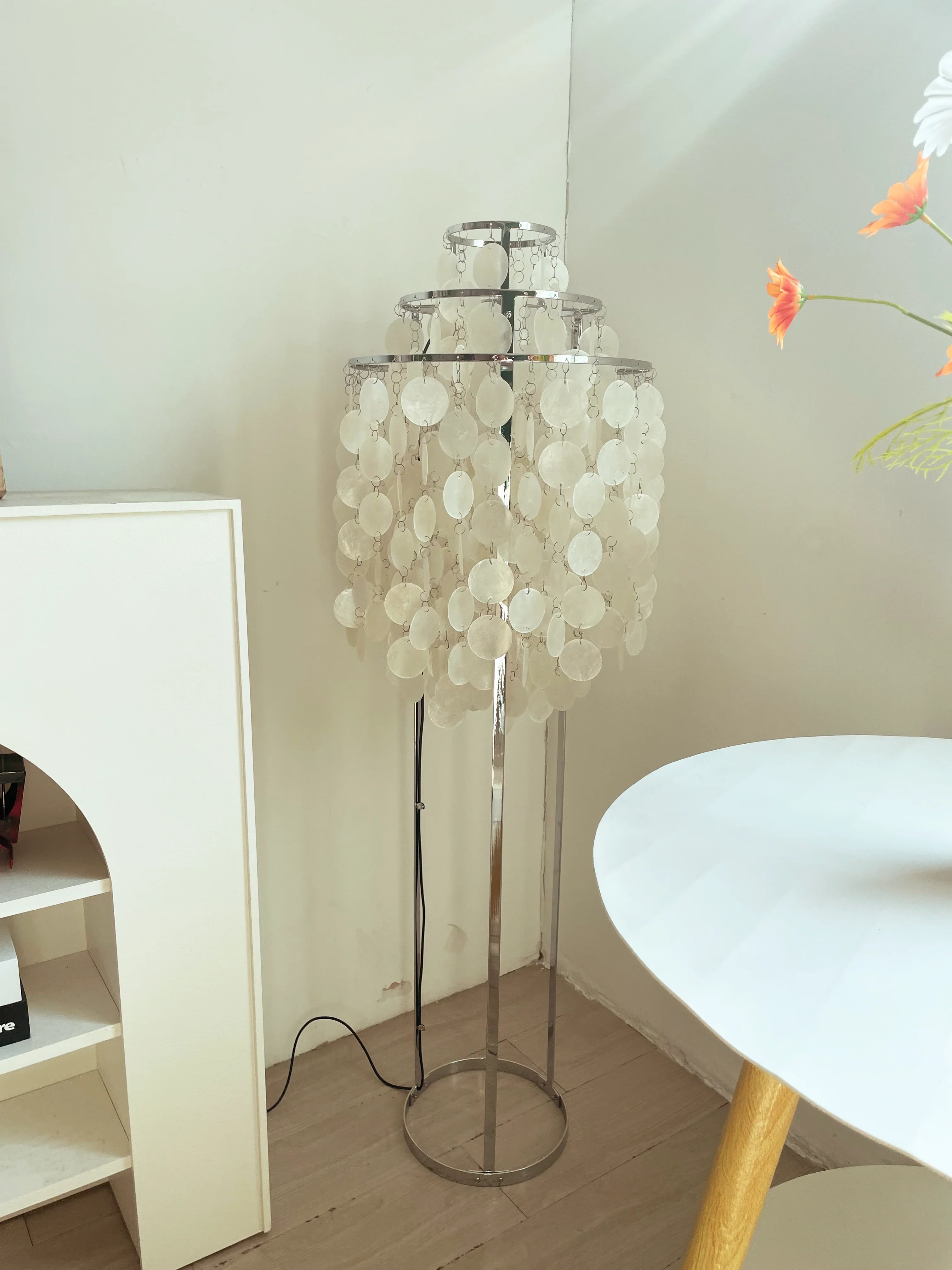 Vintage Shell Floor Lamp - Image 3