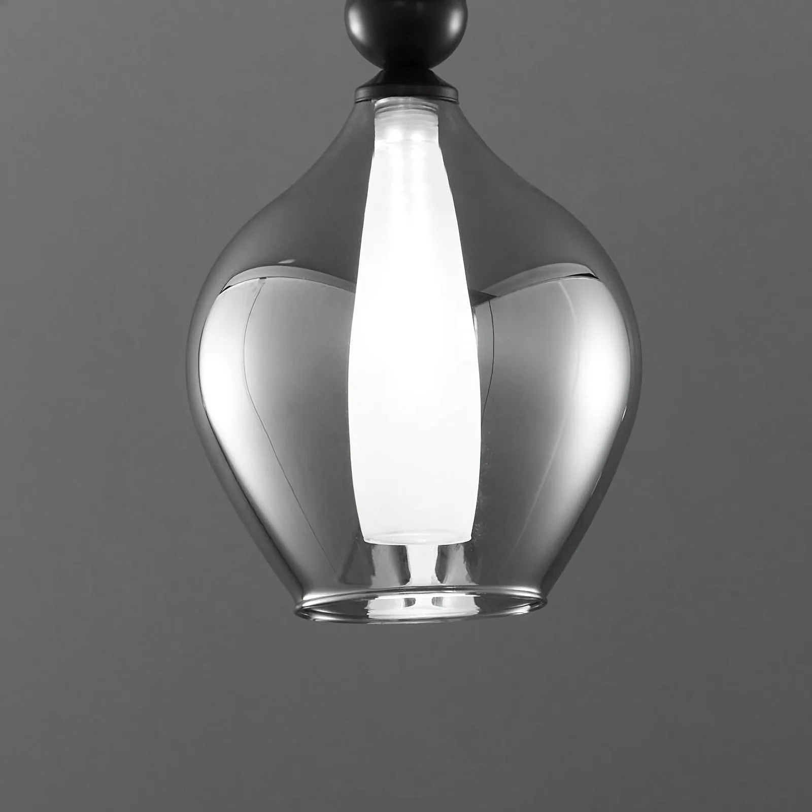 Vista Glass Pendant Light - Image 12